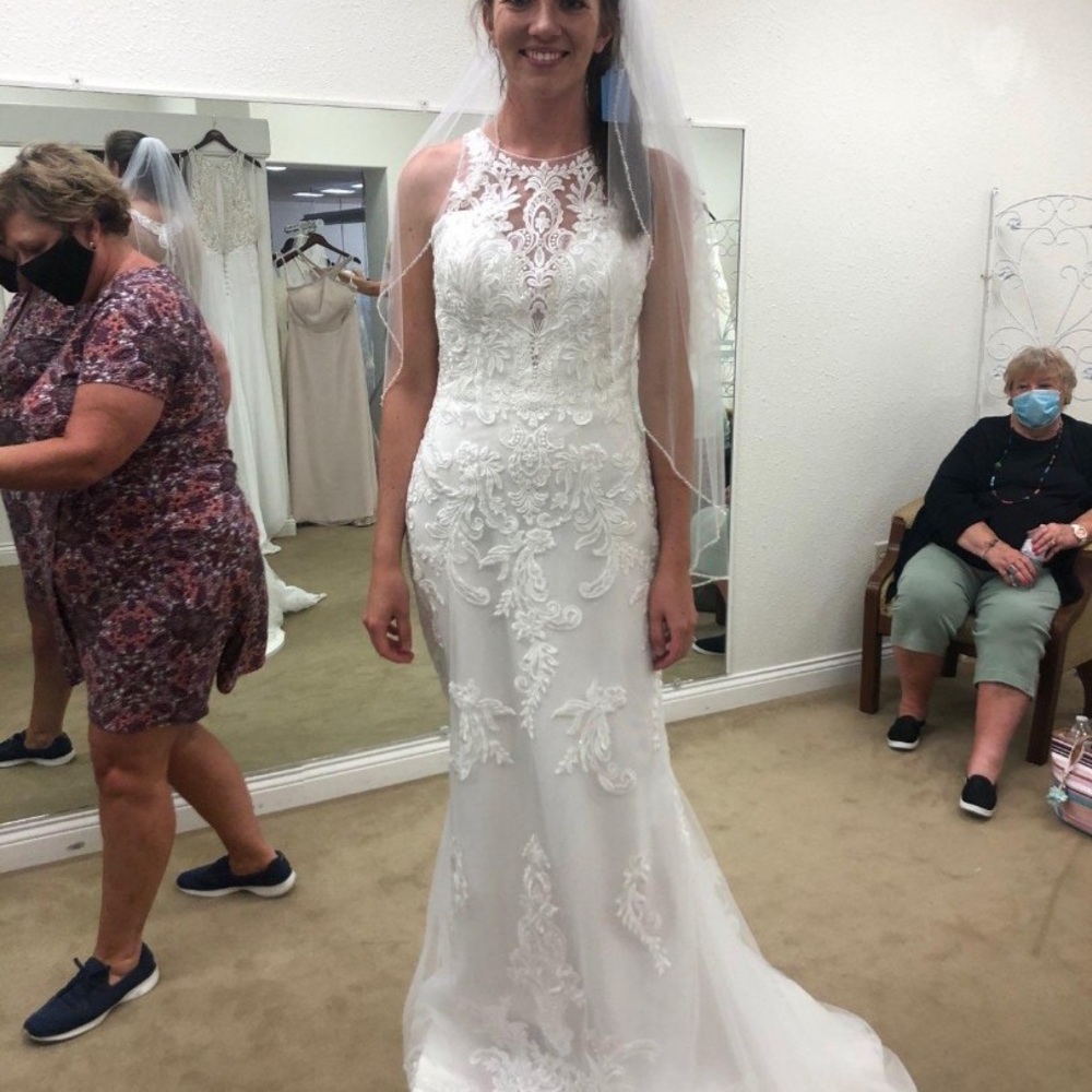 Wedding Dress-brand new, never worn not altered - Picture 1 of 16
